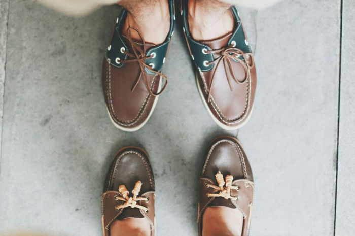 alasan-kenapa-memakai-sepatu-tanpa-kaus-kaki-tidak-dianjurkan_20180417_094518.jpg