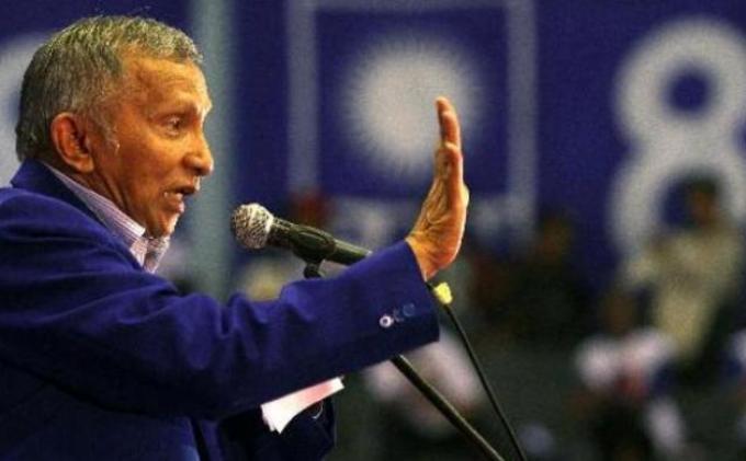 Teriakan 'Lanjutkan' Bikin Amien Rais Geram di Rakernas PAN