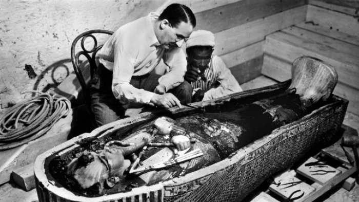 Tahu Nggak Sih, Ternyata Senjata Milik Firaun Itu Menggunakan Material dari Luar Angkasa Lho!