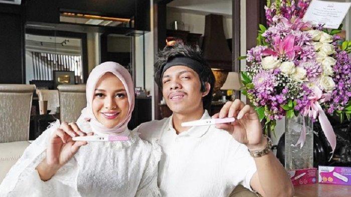 artis-aurel-hermansyah-hamil-orangtua-atta-halilintar-beri-wejangan-enggak-boleh-manja.jpg