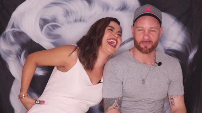 Melaney Ricardo Datangi Konsultan Pernikahan, Rumah Tangganya Bermasalah