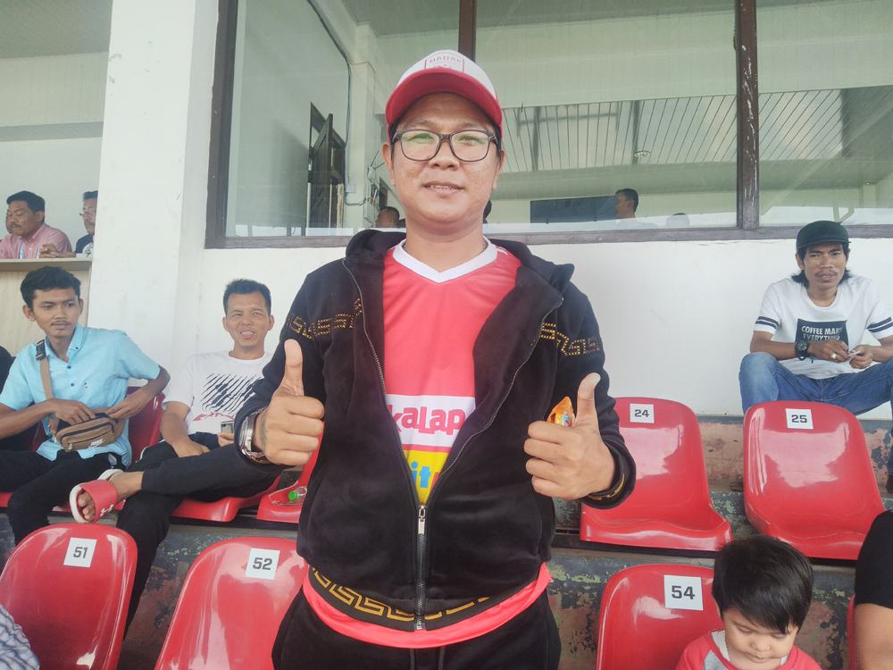BREAKING NEWS - Nonton Langsung Perseru Badak Lampung FC, Babang Tamvan Andika Cancel Semua Kerjaan