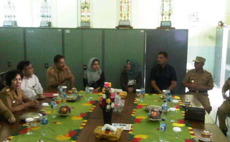 Kepsek SMPN 1 Ajak Bachtiar Pantau UN dari CCTV