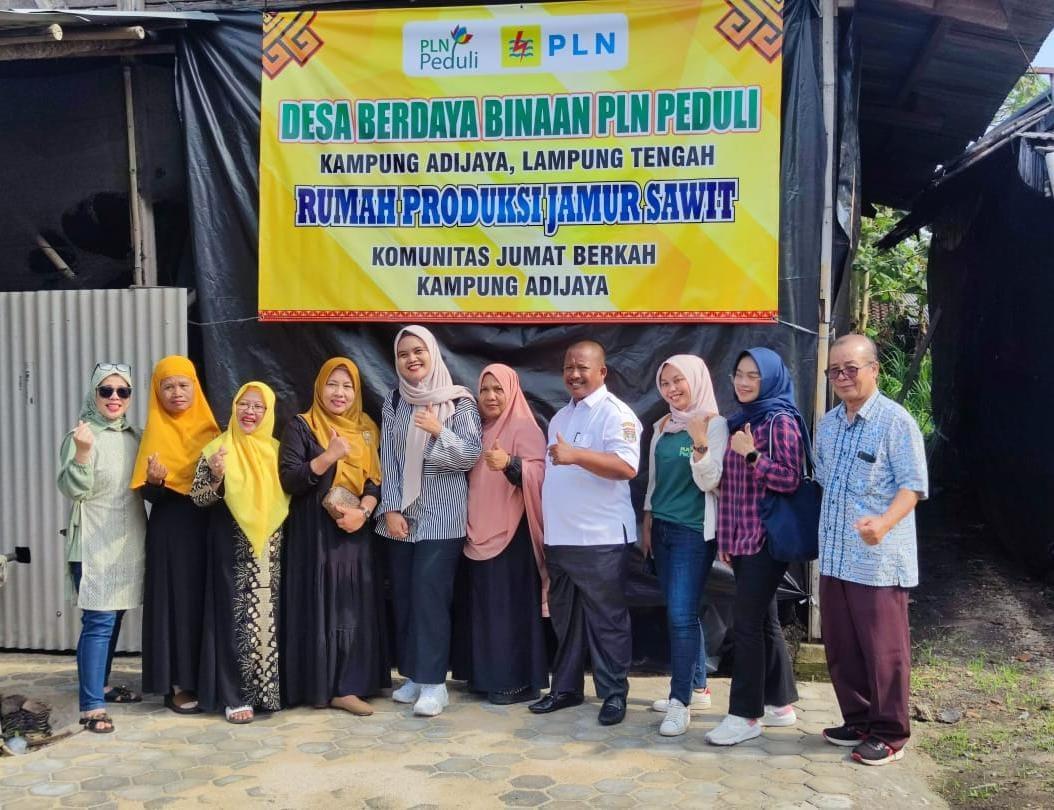 Dorong Pengembangan Potensi Sebagai Desa Penghasil Jamur, PLN Dukung Desa Berdaya Adijaya