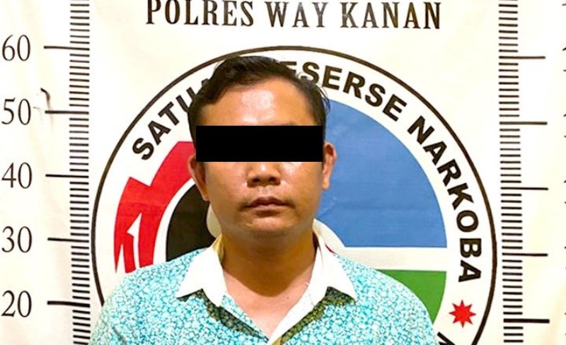 beli-tembakau-sintetis-lewat-medsos-pemuda-di-way-kanan-lampung-diringkus-polisi.jpg