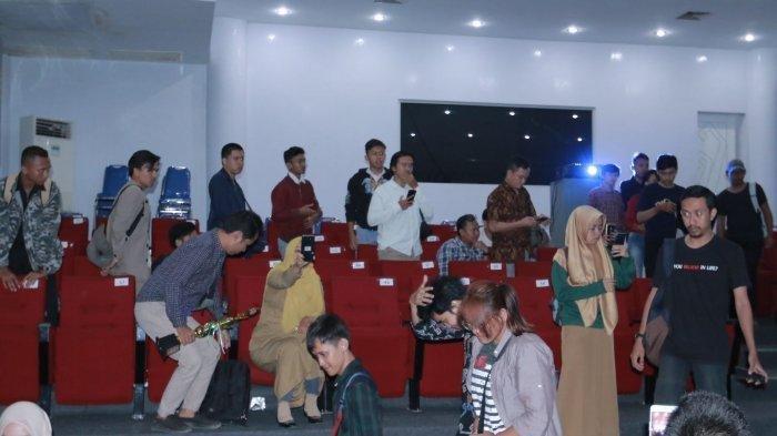 berita-tribun-lampung-terpopuler-selasa-12-november-2019-nobar-film-garin-nugroho-dibubarkan-paksa.jpg