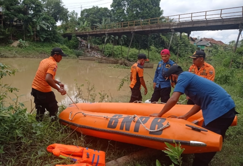 BPBD Lampung Tengah Temukan Jenazah Korban Tenggelam di Aliran Sungai Way Pengubuan