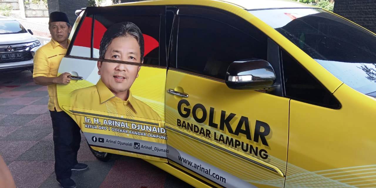 Sambut Jokowi ke Lampung, Mobil Pribadi Pengurus Golkar Wajib Kuning