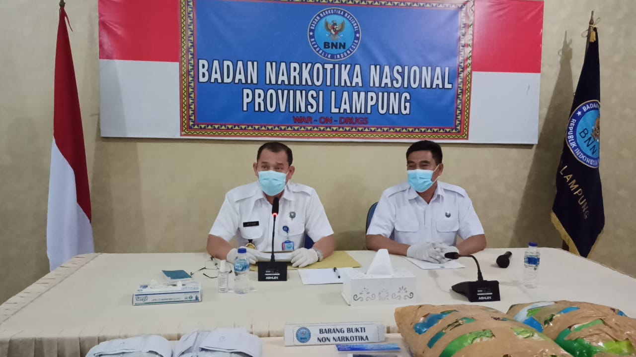 BNNP Lampung Sita Sabu 4 Kg dari Bus ALS di Lampung Tengah