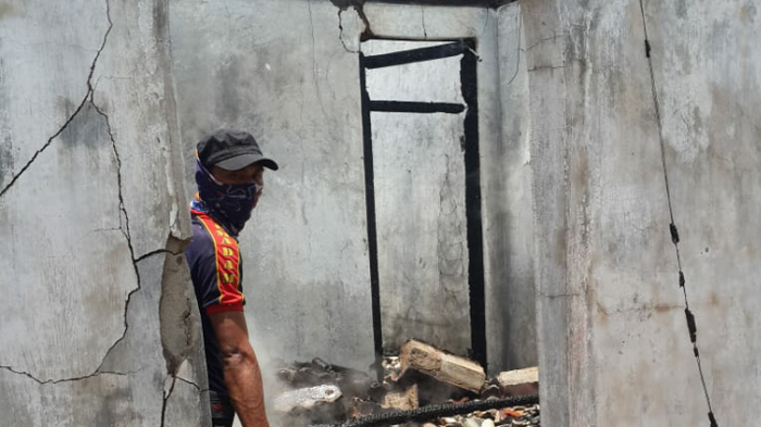 breaking-news-kebakaran-di-poncowati-camat-terbanggi-besar-imbau-hal-ini-saat-tinggalkan-rumah.jpg