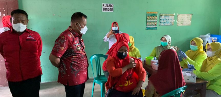 bupati-lampung-selatan-nanang-ermanto-meninjau-jalannya-vaksinasi.jpg