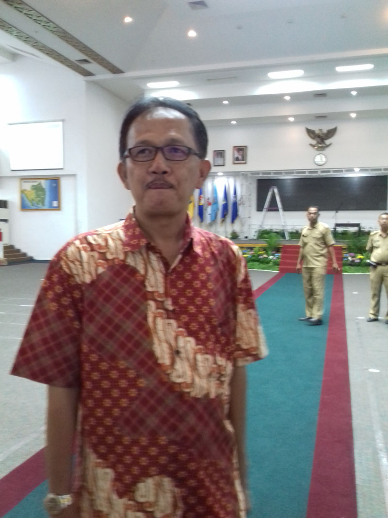 bupati-terpilih-kabupaten-pesisir-barat-pesbar-agus-istiqlal_20160216_141622.jpg