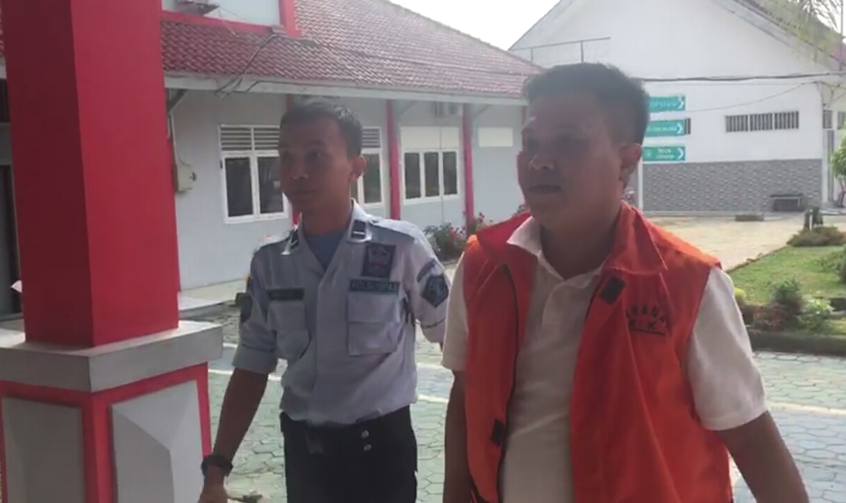 Uang Suap untuk Bupati Agung Ilmu Mangkunegara Libatkan Mahasiswa, Transfer Uang Rp 1 Miliar