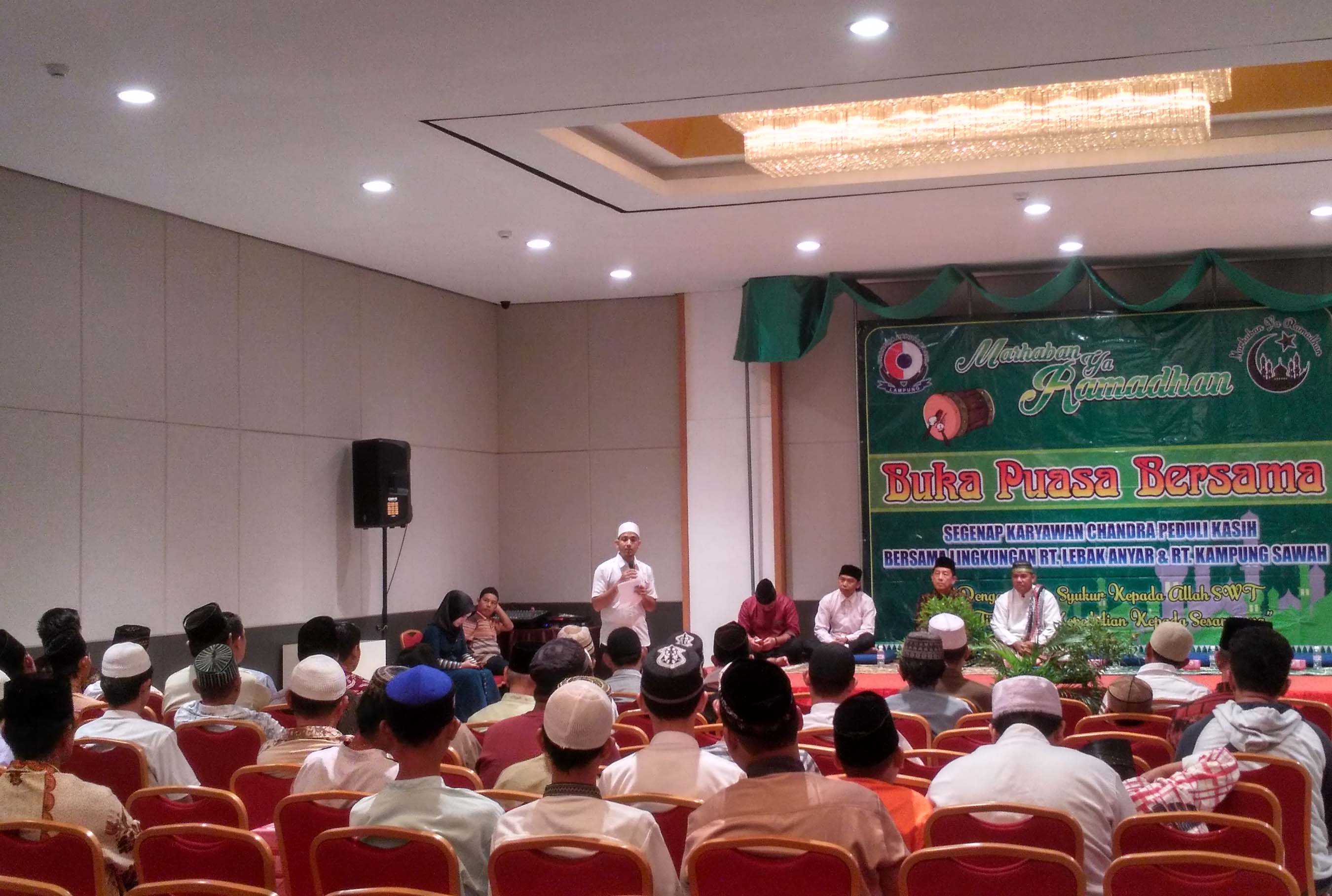 Chandra Peduli Kasih Berbuka Bersama Warga