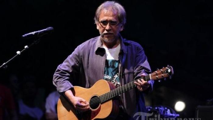 chord-gitar-lagu-bento-mp3-iwan-fals-dan-lirik-lagu-bento-serta-video-klip-youtube-bento.jpg