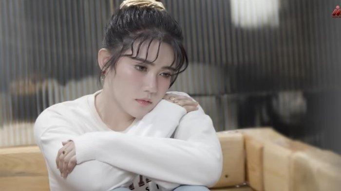 Chord Gitar dan Video Semua Berlalu Via Vallen