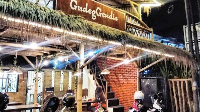 Daftar Menu Warung Gudeg Gendis dan Harga Menu Warung Gudeg Gendis di Bandung