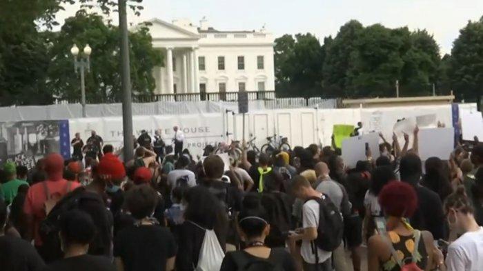 demo-kematian-george-floyd-di-depan-gedung-putih.jpg
