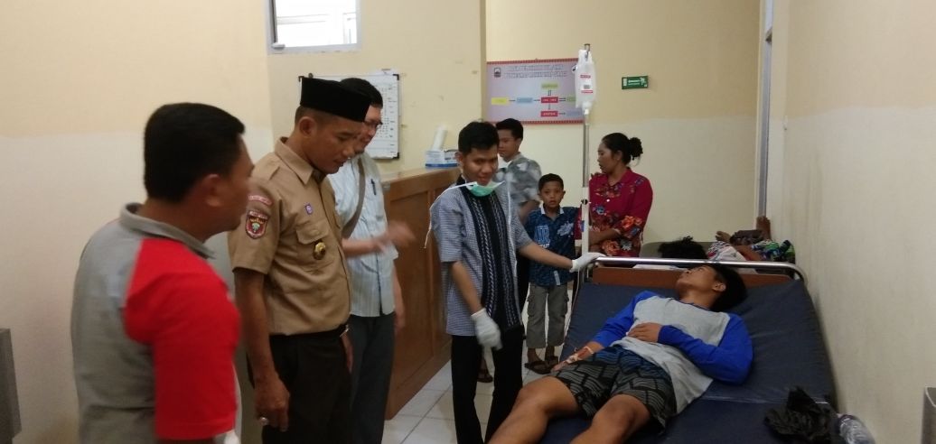Diduga Keracunan Makanan, Dari 41 Tersisa 16 Warga Sragi yang Dirawat di Puskesmas