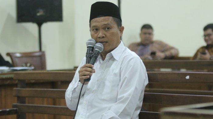 Dituntut 2 Tahun Penjara oleh JPU KPK, Candra Safari: Sudah Kayak Artis Saja, No Komen!