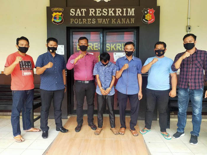 DPO Pencurian Besi Bantalan Rel Kereta Api Serahkan Diri ke Polres Way Kanan