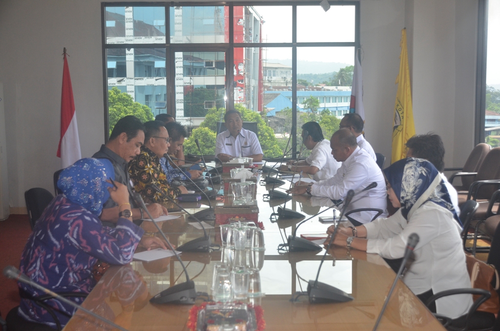 DPRD Muara Enim Berbagi Pelayanan Satu Atap