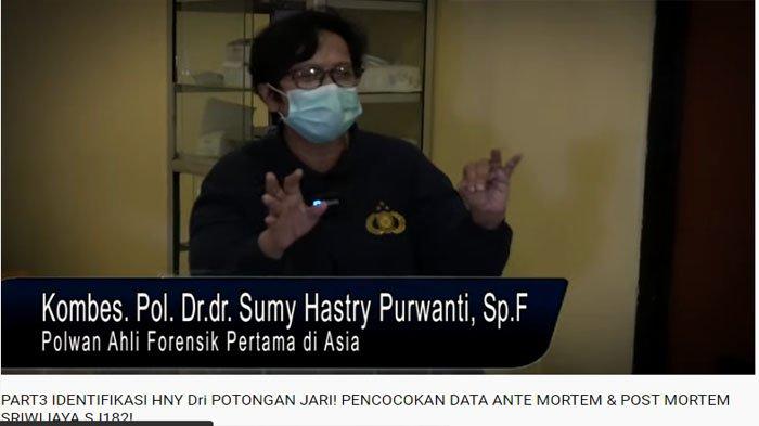 dr-sumy-hastry-purwanti-ahli-forensik.jpg