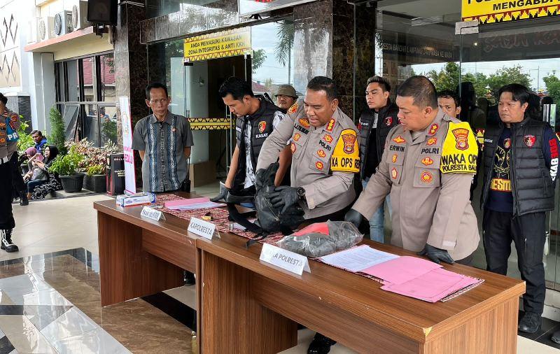 ekspose-baku-tembak-begal-vs-polisi.jpg