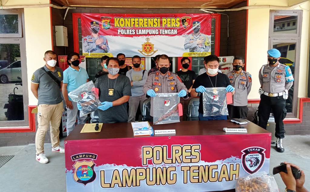 ekspose-di-mapolres-lampung-tengah2.jpg