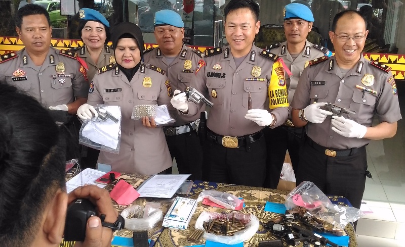 14 Hari Operasi Waspada, Polresta Bandar Lampung Amankan 13 Senpi, 415 Amunisi, dan 10 Bom Ikan