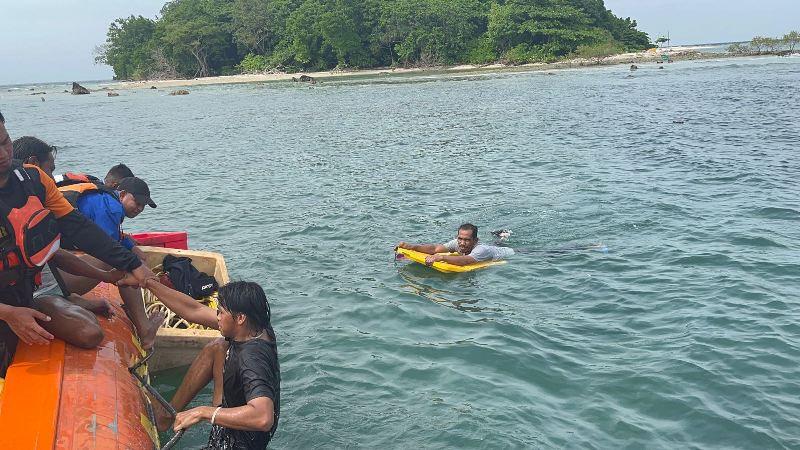 evakuasi-abk-kapal-nelayan-terdampar-di-pulau-segama.jpg