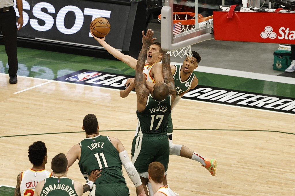 final-playoff-nba-2021-bogdan-bogdanovic-kunci-awal-hawks-menang-di-gim-1-nba-2021.jpg