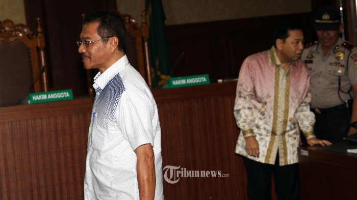 gamawan-fauzi-dan-setya-novanto_20180129_204412.jpg
