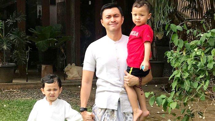 Gaya Artis Anjasmara Bersama Cucu-cucunya, Usia 44 Tahun Sudah Sandang Status Kakek