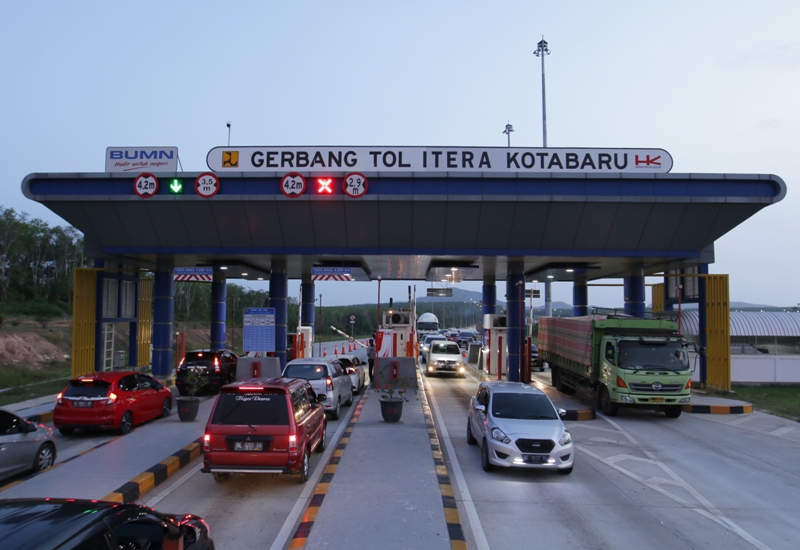 geliat-perekonomian-lampung-lewat-konektivitas-jalan-tol-trans-sumatera.jpg