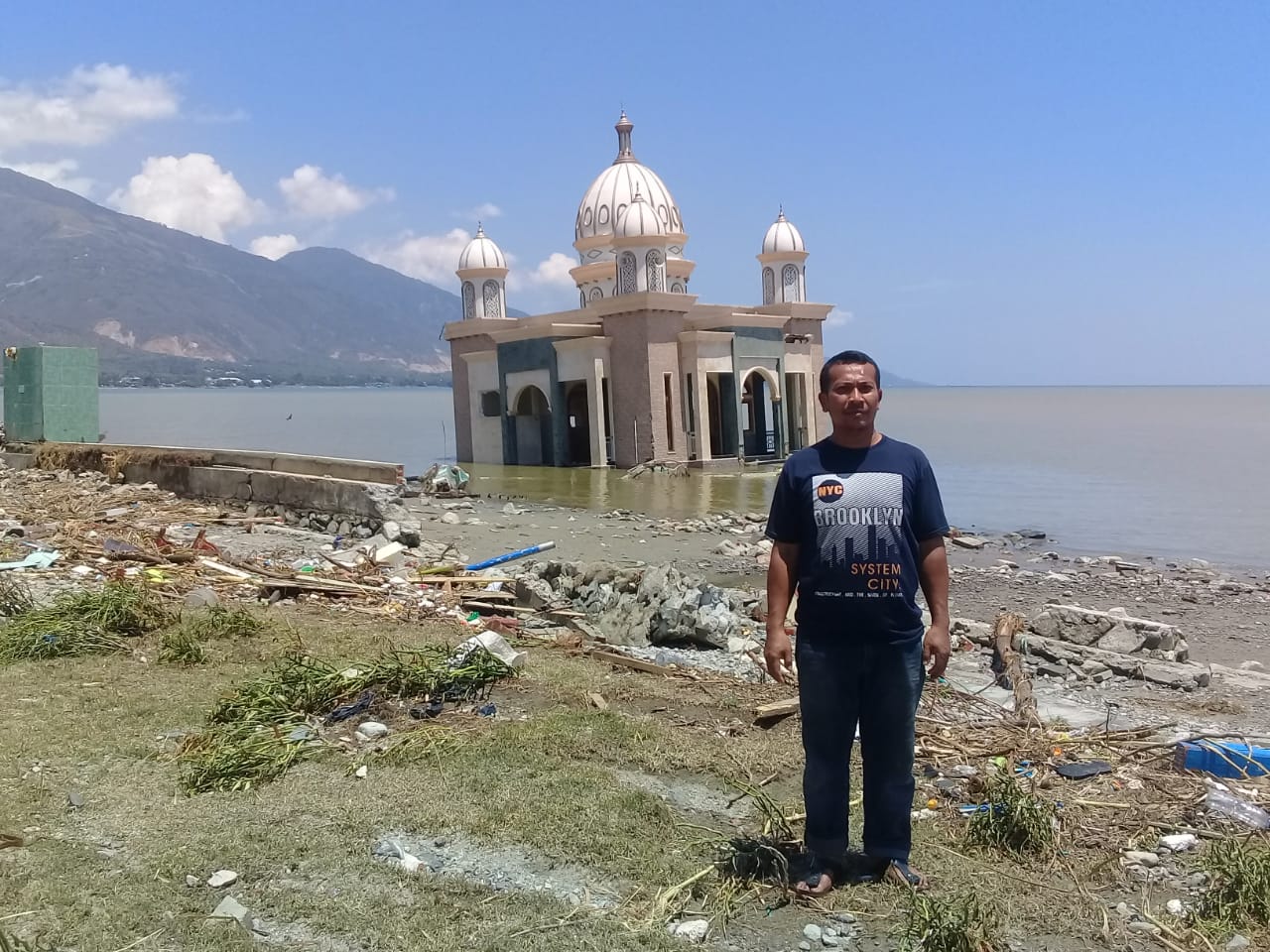 ”Diselamatkan” Air Wudu, Warga Lampung Kisahkan Detik-detik Gempa dan Tsunami Terjang Palu