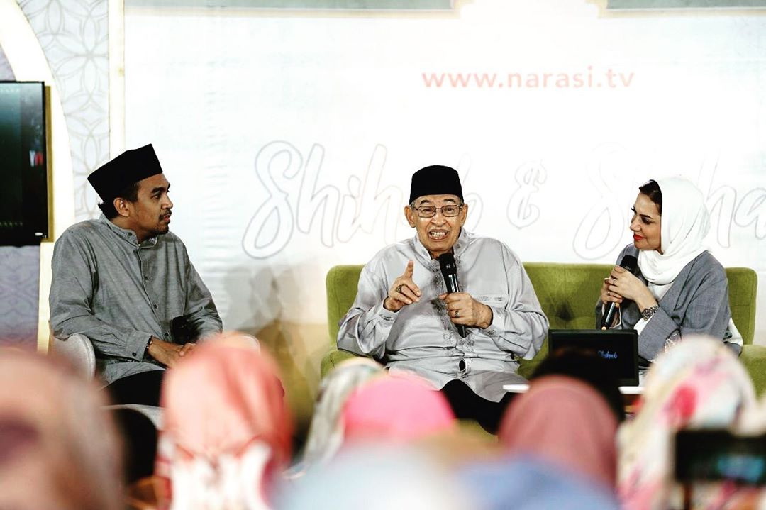 glenn-dengarkan-tausiah-quraish-shihab-ayah-najwa-shihab.jpg