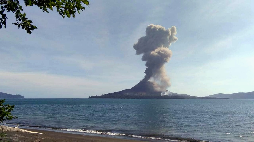 gunung-anak-krakatau_20181023_163930.jpg