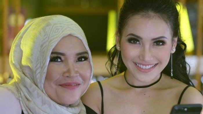 Hotman Paris Beri Peringatan Kasus Orangtua Ayu Ting Ting Labrak Rumah Hater