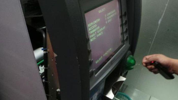Waspada Buang Struk ATM, 2 Pria Ini Kuras Rp 300 Juta dari ATM, Modusnya Palsukan Dokumen dari Struk