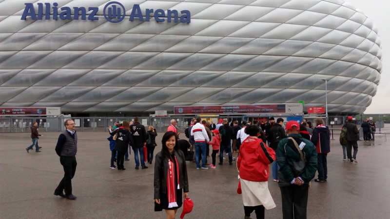 Certa Indi Astuti Beli Jersey Bayern München di Jerman, Hingga Bertemu Philipp Lahm
