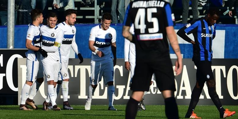 2 Gol Bunuh Diri, Atalanta vs Inter Milan Berakhir 1-1