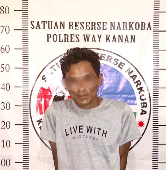 jadi-pengedar-sabu-warga-baradatu-diamankan-polres-way-kanan.jpg