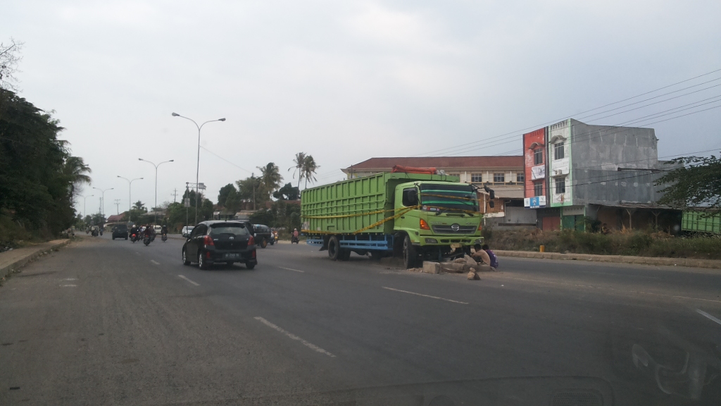Baru Dibangun, Lima Lampu Jalan Bypass Sudah Tumbang