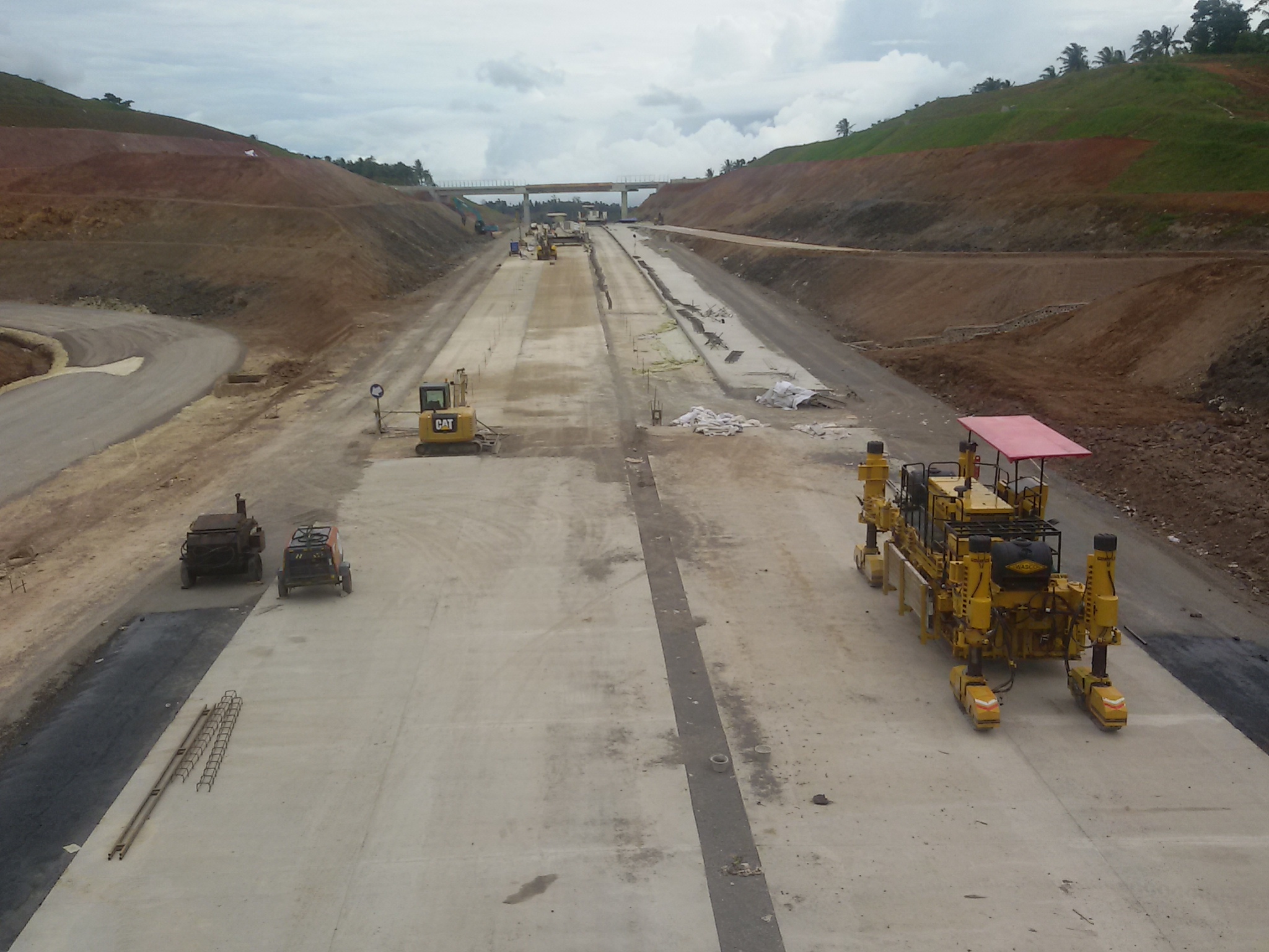 jalan-tol-trans-sumatera-ruas-jalan-pelabuhan-bakauheni-interchange-desa-hatta_20171211_154226.jpg
