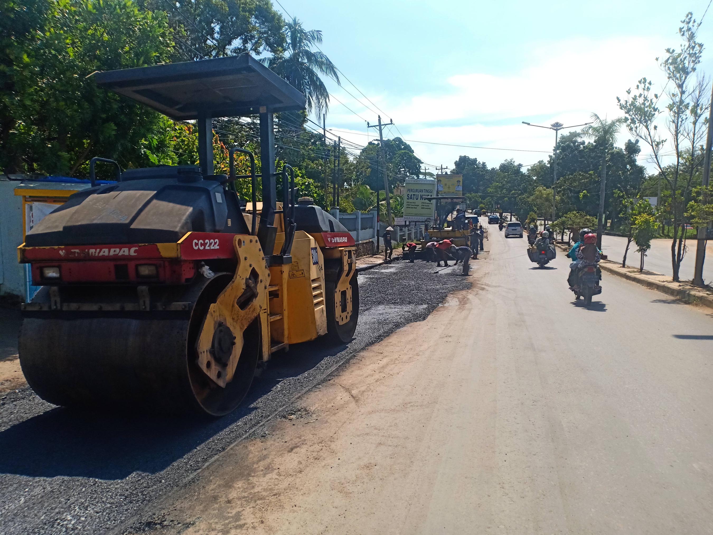 Ruas Jalan ZA Pagar Alam yang Rusak Akibat Galian Proyek SPAM Diaspal Ulang 
