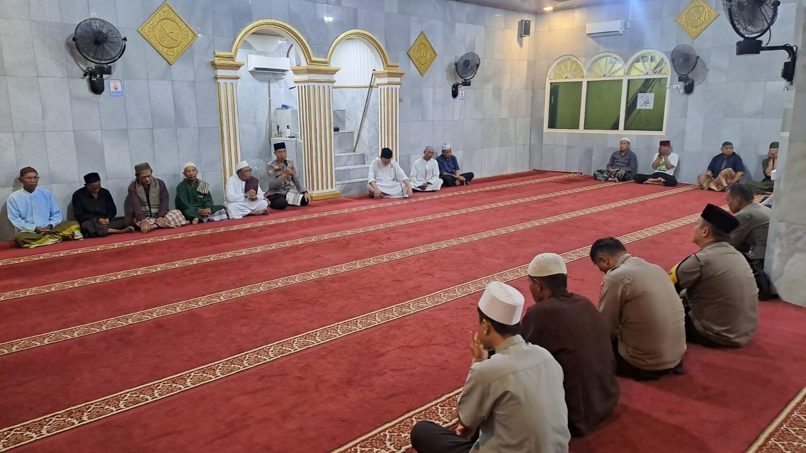 Kapolsek Tanjung Karang Timur Polda Lampung Minta Warga Jaga Kerukunan Jelang Pilkada 2024