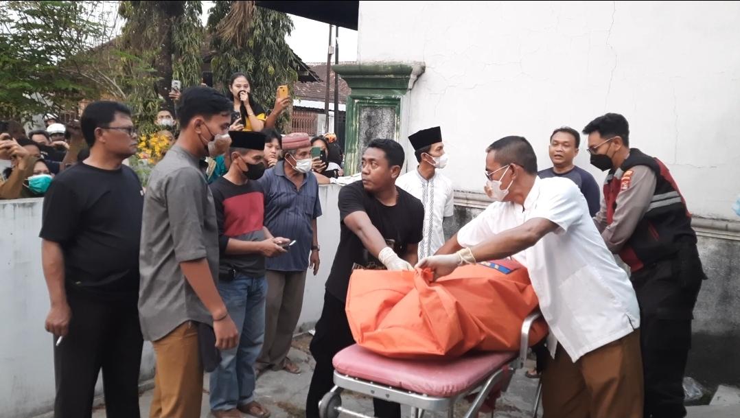 Saksi Mata Lihat Kejanggalan Sebelum Lansia di Metro Ditemukan Tewas Tanpa Celana