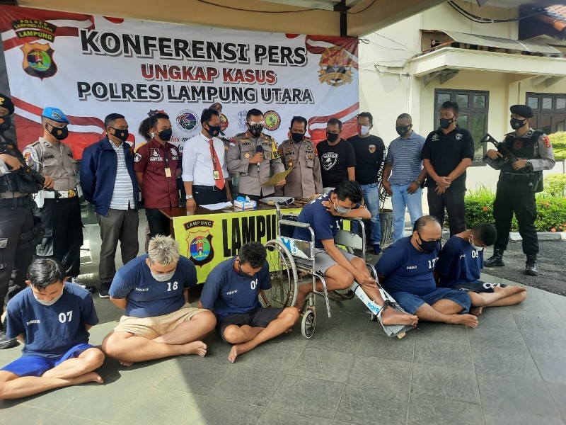 jelang-lebaran-polres-lampung-utara-ringkus-pelaku-3c-lintas-provinsi-3-pelaku-diberi-timah-panas.jpg