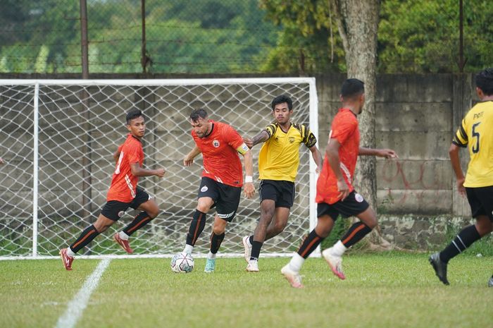jelang-liga-1-2021-persija-jakarta-kalah-melawan-ahha-ps-pati-dalam-laga-uji-coba.jpg